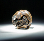2006AL0447-01
&copy;
Netsuke, by Tomokazu. Japan, 18th-19th century
