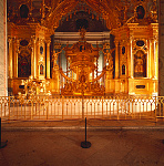 1000VK0039-01
&copy; Victor Kennet
Shrine at the Peterhof, photo Victor Kennett. St Petersburg, Russia, 20th century