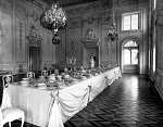 1000VK0054-01
&copy; Victor Kennet
White dinning room at the Peterhof, photo Victor Kennett. St Petersburg, Russia, 20th century