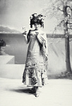 1000LF0025-01
&copy; LaFayette
Miss Lydia West, photo Lafayette Portrait Studios. London, England, 1900