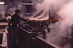 1000MP0054-01
&copy; Elizabeth March-Penney
Dyeing vats at Pegg & Sons, photo J. March-Penney. Nottingham, England, 20th century