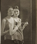1107BP2437-01
© Victoria and Albert Museum, London
Mrs Geoffrey Fry, one of a diptych, photo Curtis Moffat. London, UK, early 20th century 1107BP2437-01
© Victoria and Albert Museum, London
Mrs Geoffrey Fry, one of a diptych, photo Curtis Moffat. London, UK, early 20th century