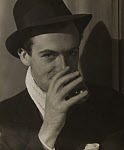 2007BP5574-01
&copy; Victoria and Albert Museum, London
Cecil Beaton, photo Curtis Moffat. London, UK, early 20th century