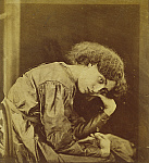 2006BB6116-01
&copy; Victoria and Albert Museum, London
Jane Morris, photo Dante Gabriel Rossetti. England, 1865