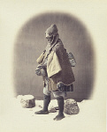 2006BC5277-01
&copy; Victoria and Albert Museum, London
A merchant in winter dress, photo Felice Beato. England, late 19th century