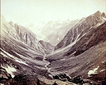 2006BC6138-01
&copy;
Valley and Snowy Peaks seen, by Samuel Bourne. England, 19th century